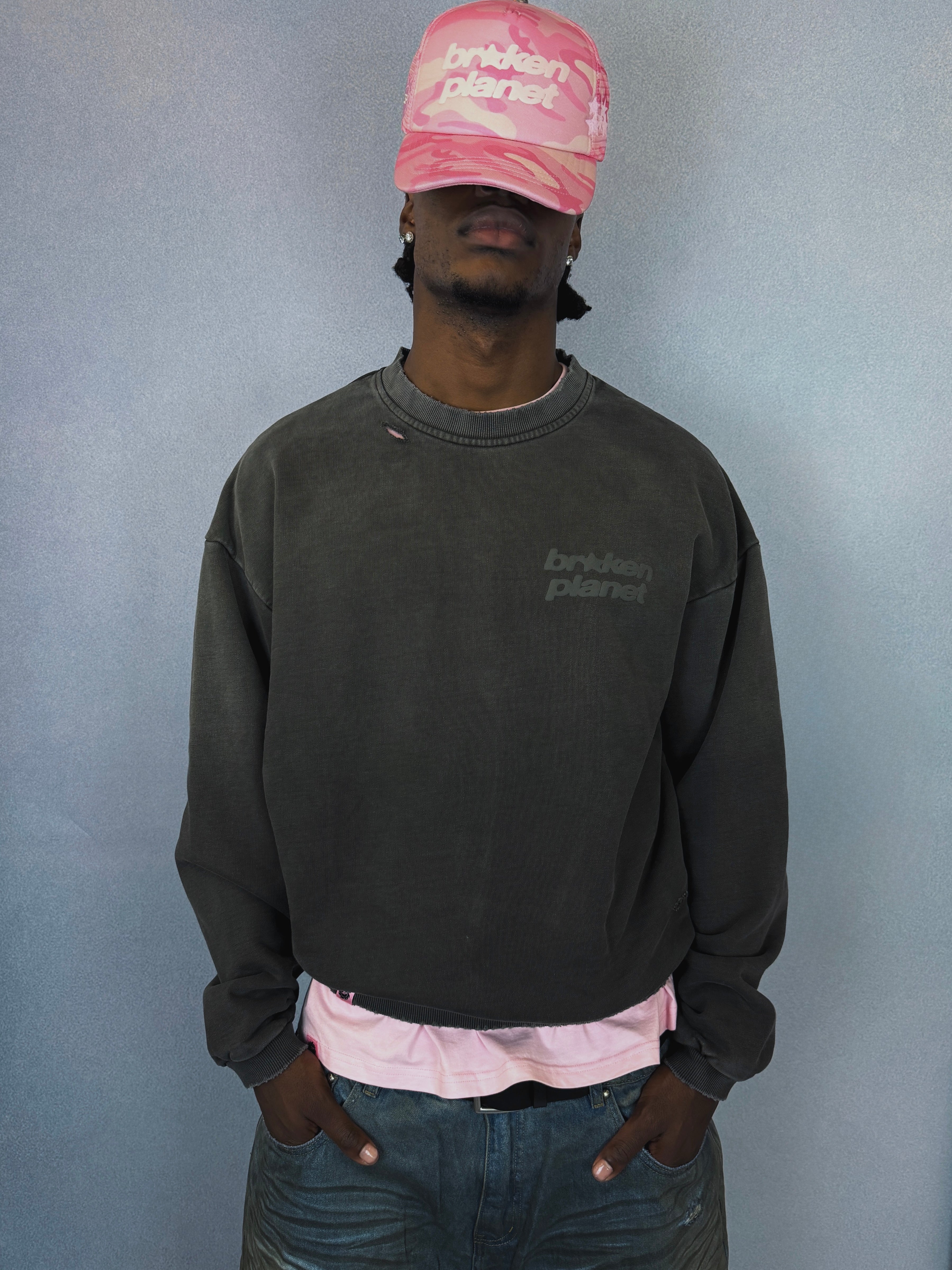 Star Logo Sunfaded Crewneck - Soot Black - 3