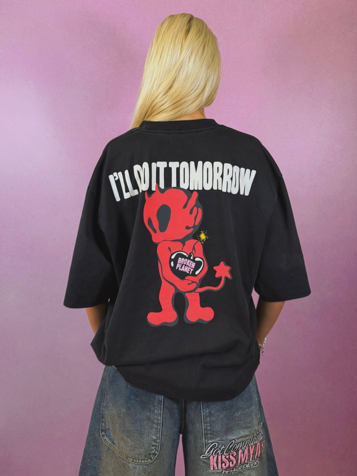 Get My Sh*t T-shirt - Washed Midnight Black - 5