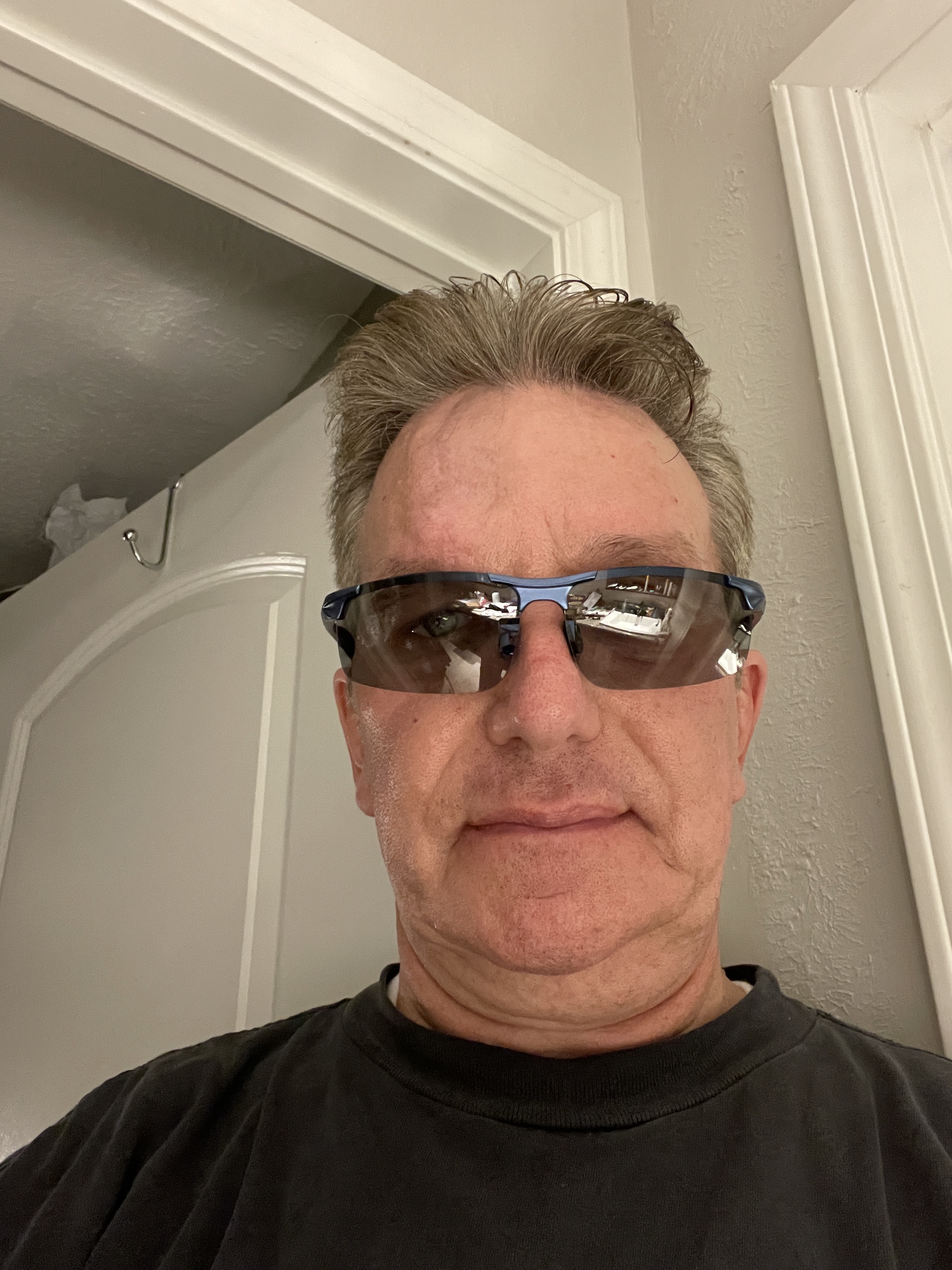Light weight sunglasses