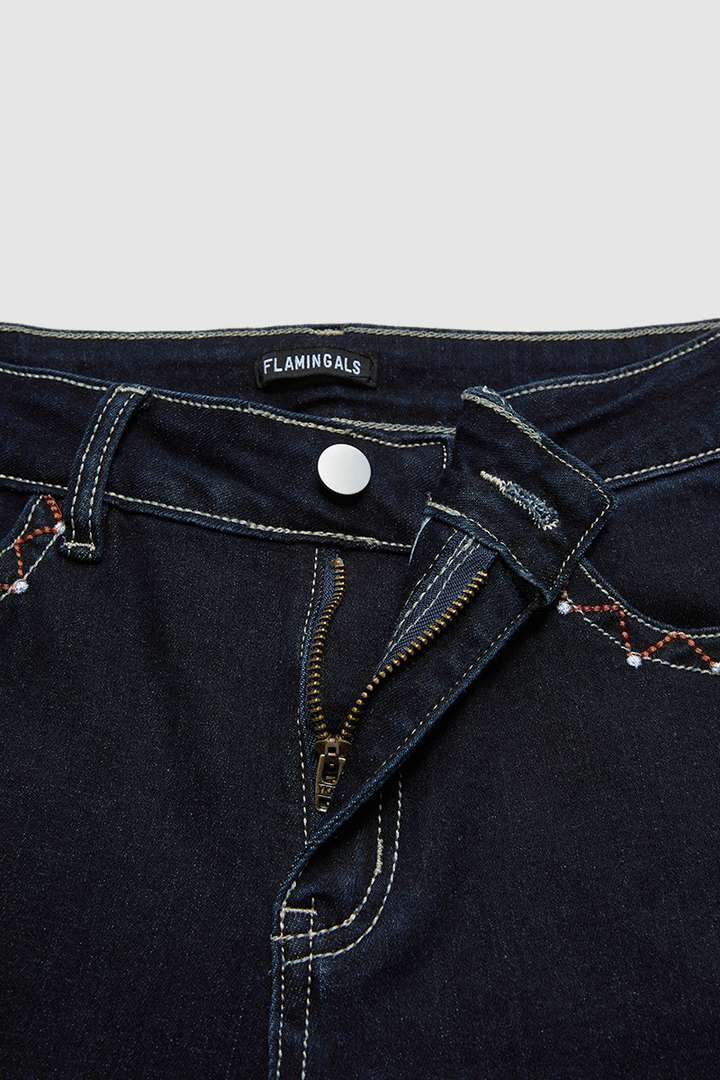 Wash Geo Embroidery Rhinestone Decor Mid Rise Bootcut Jeans Without Belt