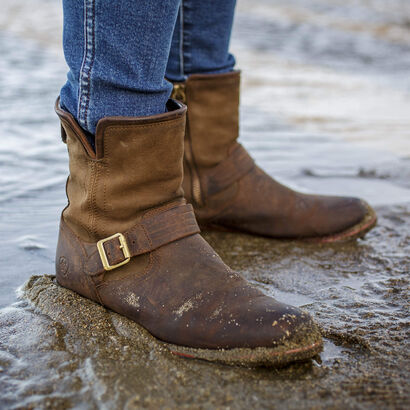 Savannah Waterproof Boot Lifestyle