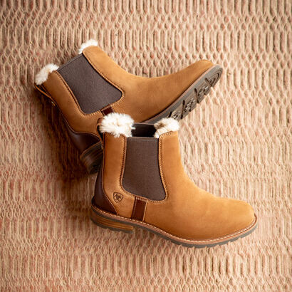 Wexford Sherpa Waterproof Chelsea Boot Lifestyle
