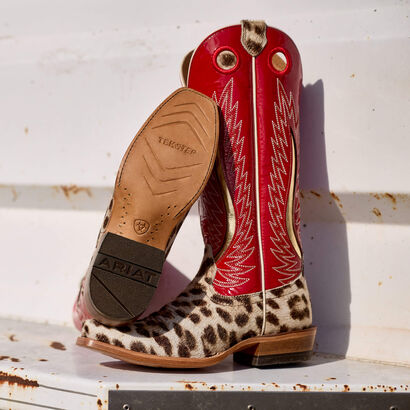 Futurity Fort Worth Narrow Cutter Toe Western Boot Lifestyle 02