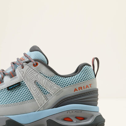 Traverse Low Waterproof Hiking Shoe 01