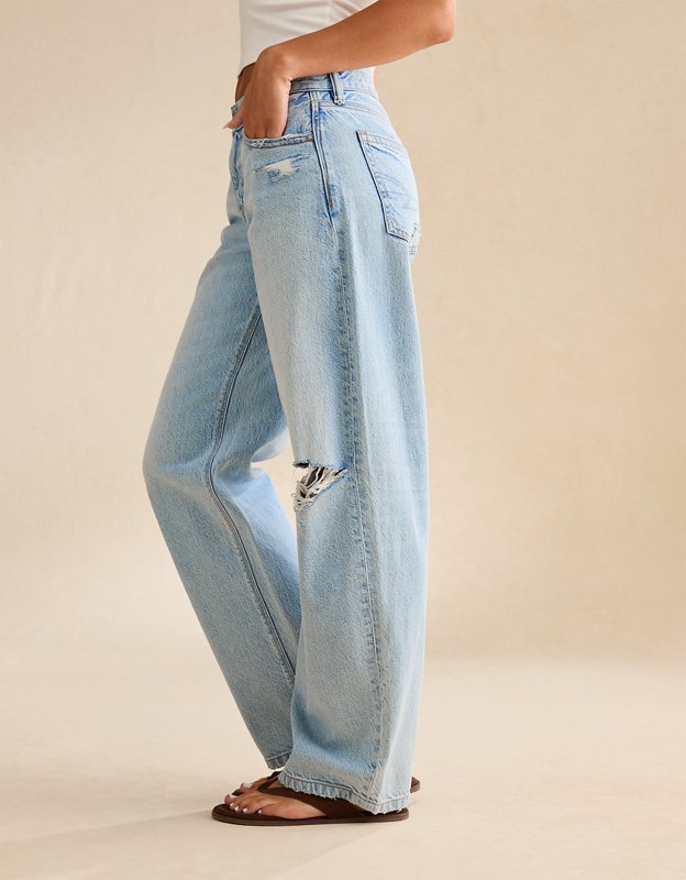 AE Low-Rise Baggy Barrel Jean - Light Wash