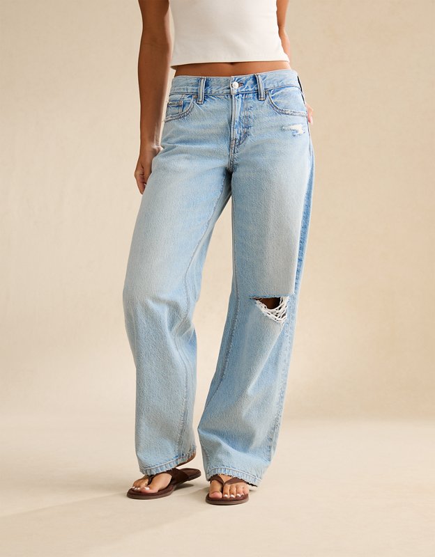 AE Low-Rise Baggy Barrel Jean - Light Wash