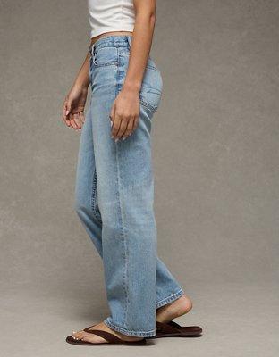AE Low-Rise Classic Straight Jean - Light Wash