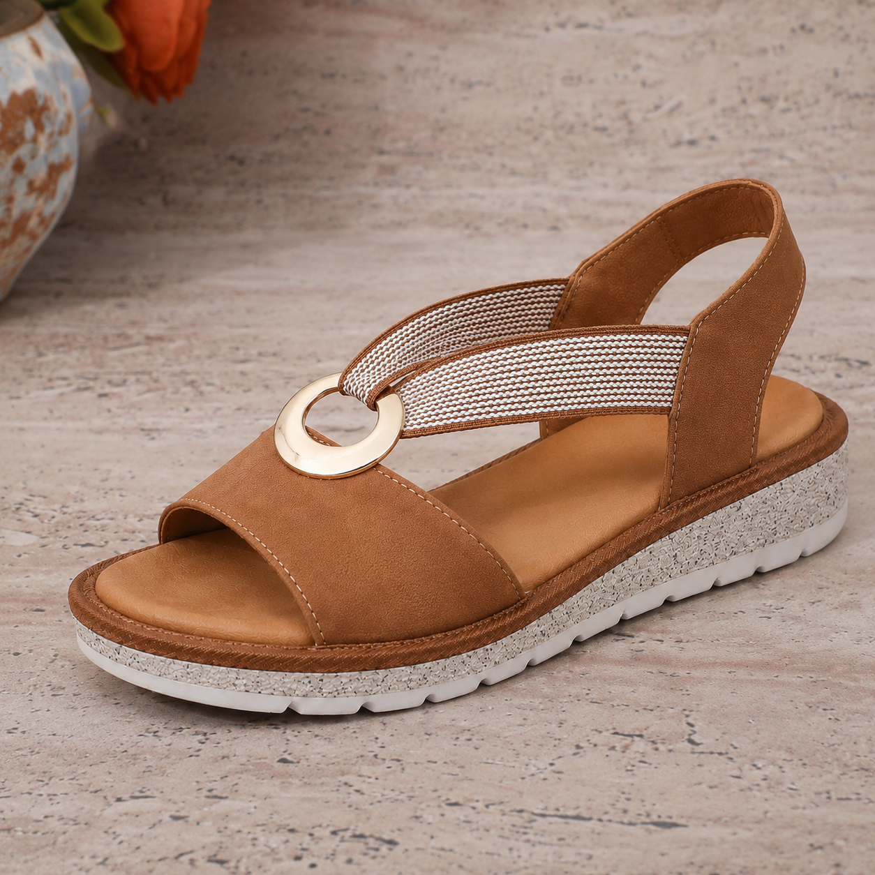 Sandales orthopédiques pour femmes avec boucle métallique