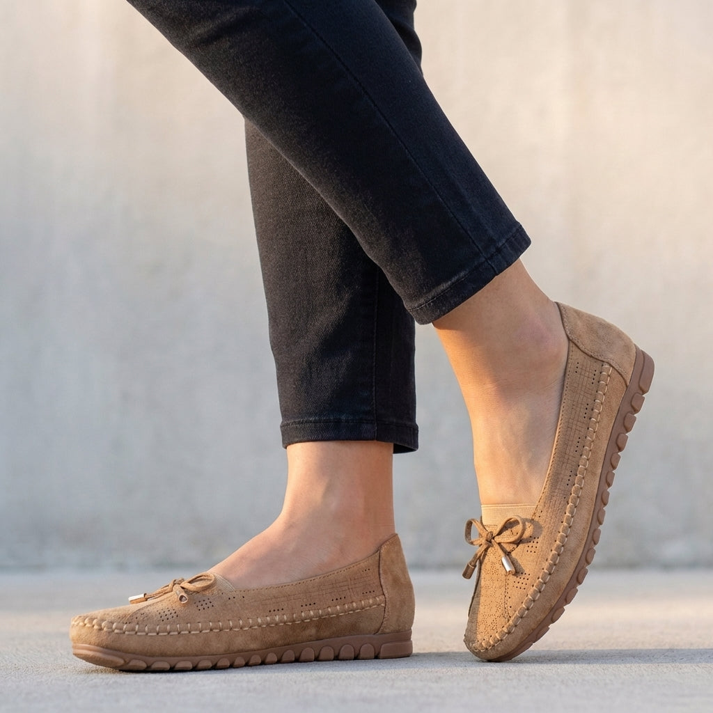 Mocassins orthopédiques confort pour femmes à détail nœud et tige perforée