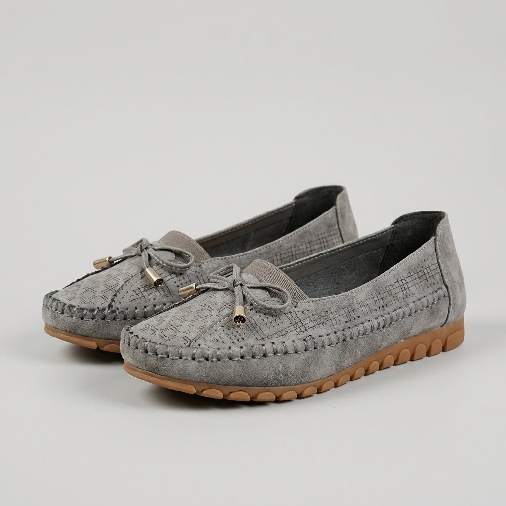 Mocassins orthopédiques confort pour femmes à détail nœud et tige perforée