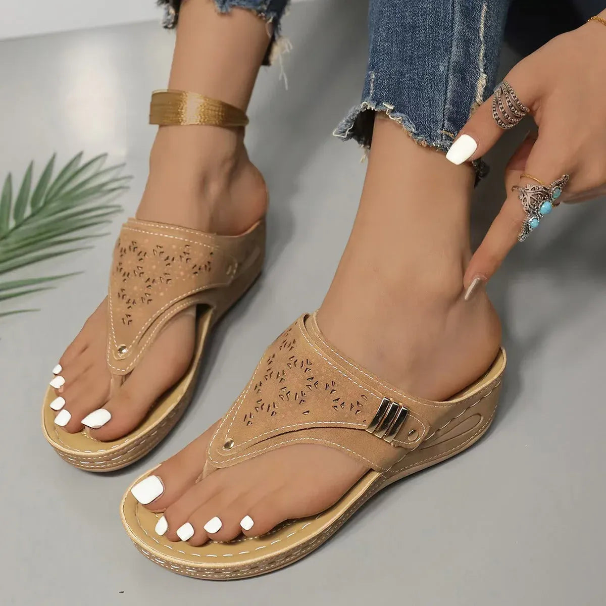 Sandales string « Comfort Cutout »