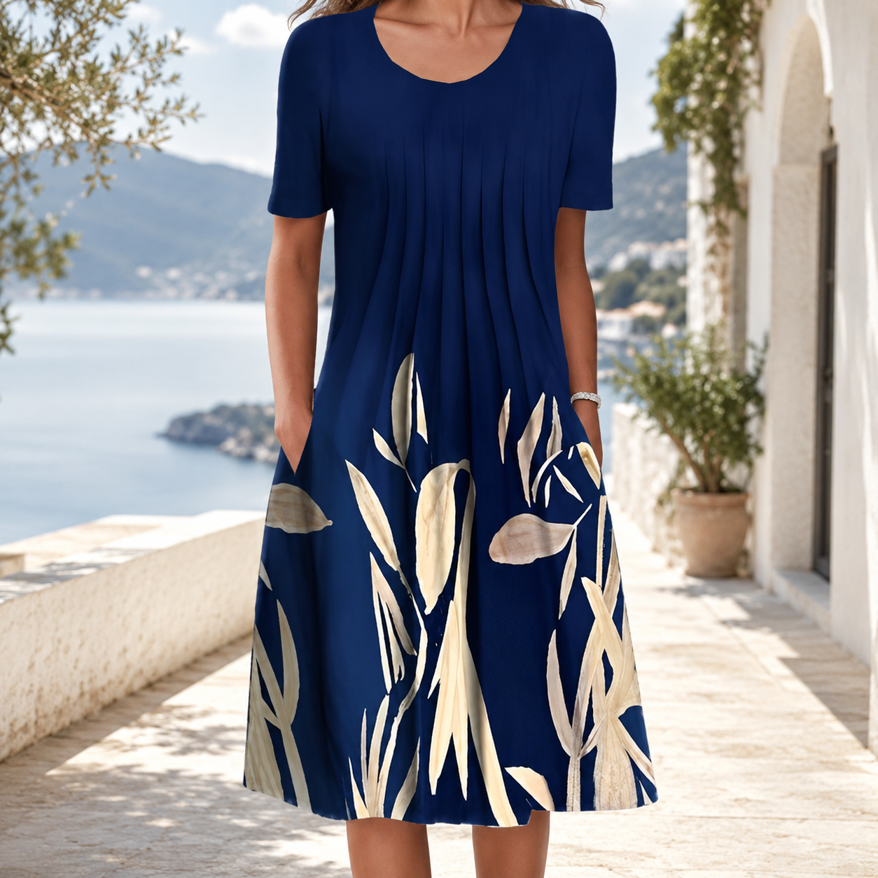 🌸 Luftiges Damenkleid mit floralen Designs und praktischen Taschen