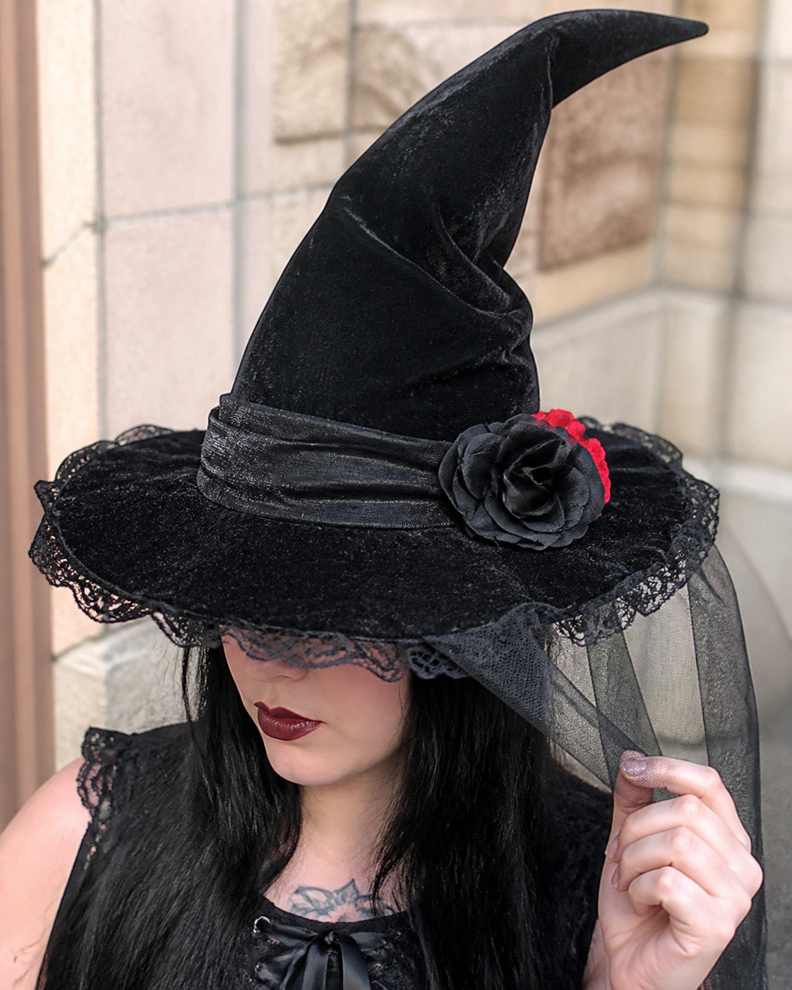 Customer-style concept showing the Baroque veil witch hat in rose and veil detail