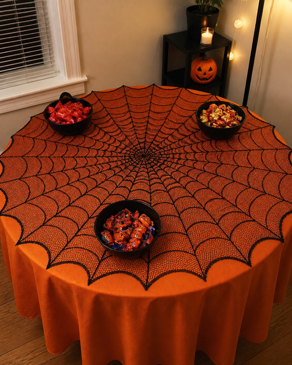 Spiderweb table topper party styling concept: candy-table idea