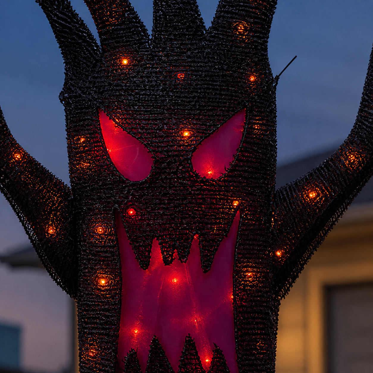 Arbre fantôme animé à LED — vue 15