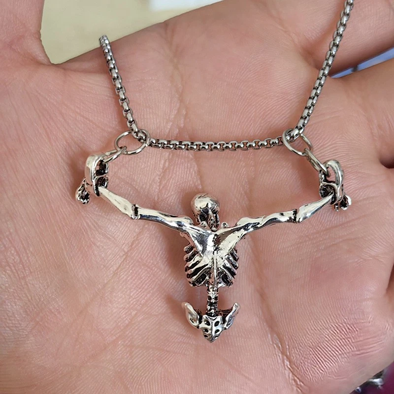 Articulated skeleton pendant necklace detail 3