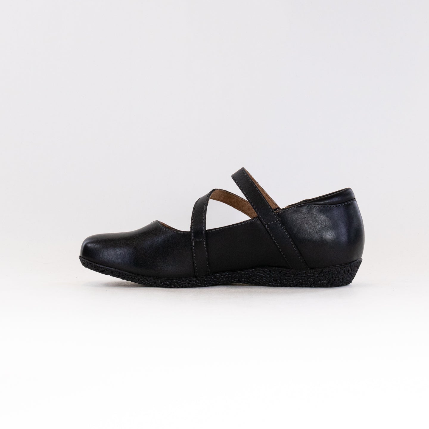 Black adjustable leather comfort flat detail