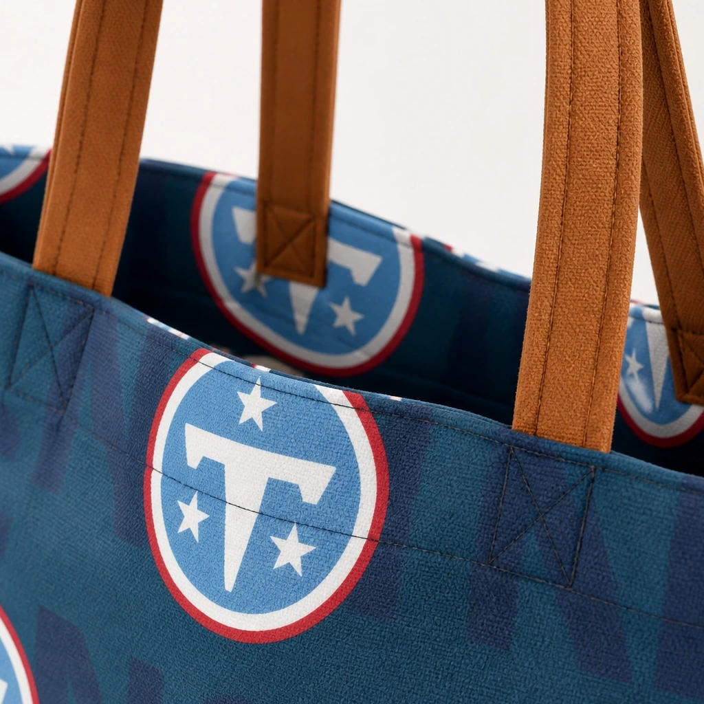 Detailed view of reinforced tote handles