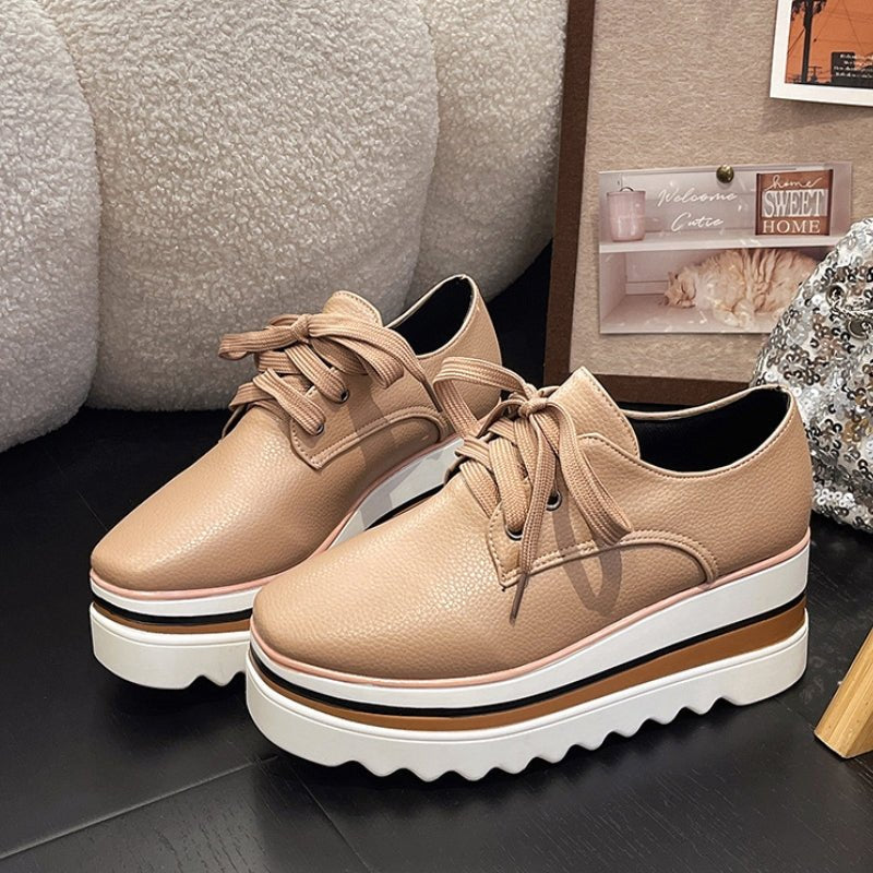 Classic Lace-Up Detail