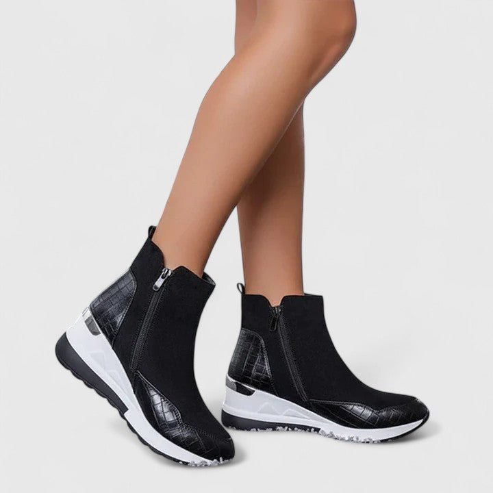 Black goes with your everyday layers. On-foot product styling.