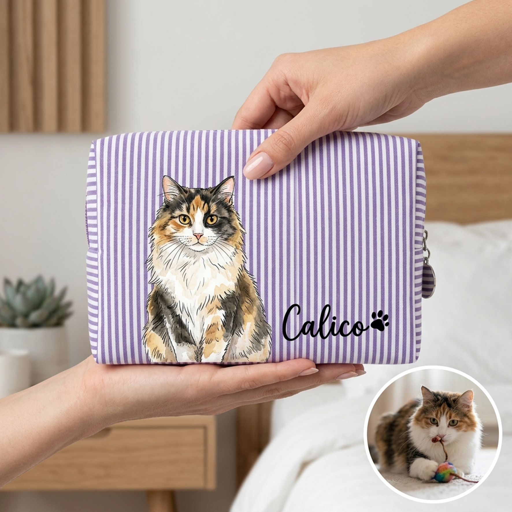 Personalized Striped Makeup Bag with Pet/Women