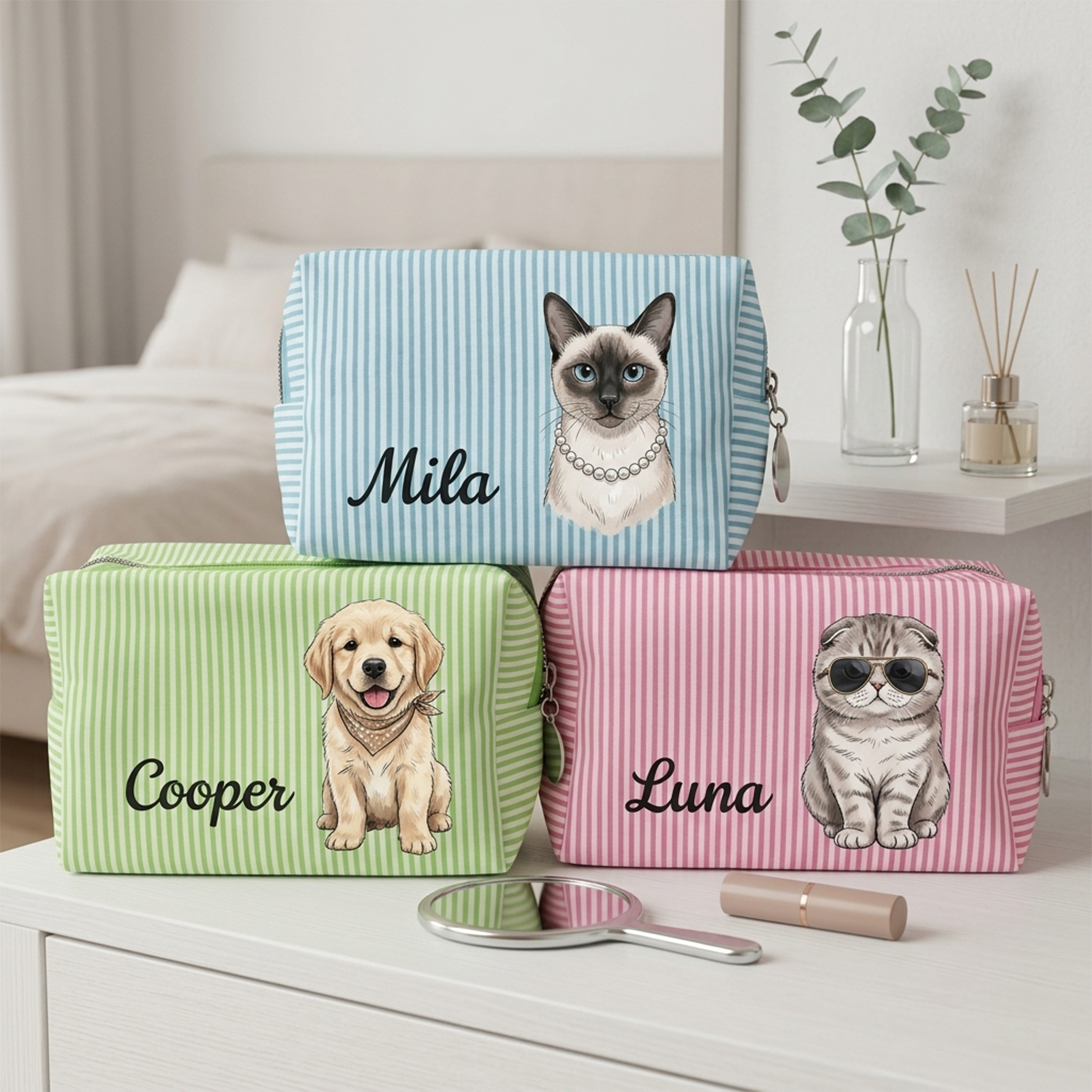 Personalized Striped Makeup Bag with Pet/Women