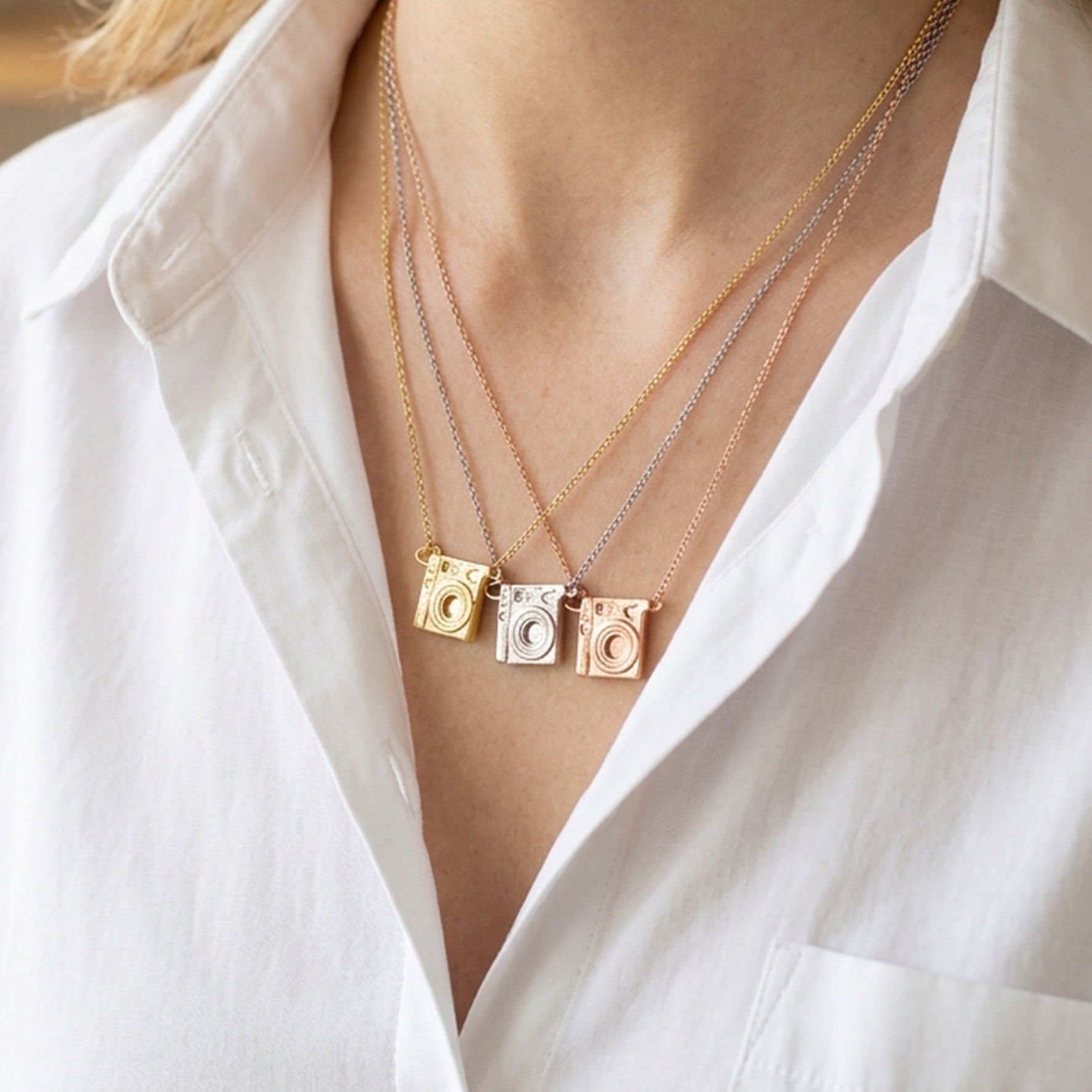 Personalized Instant camera with Photo Necklace