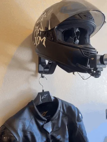 Skull Helmet & Gear Wall Mount demonstration