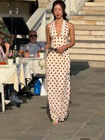 Damen-Neckholder-Maxikleid aus Chiffon mit Punkten – ab 2 Stück versandkostenfrei – Produktansicht