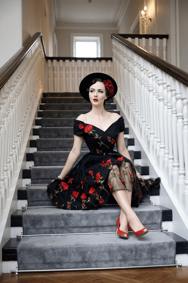 Damen-Midikleid in A-Linie mit Vintage-Rosenstickerei – ab 2 Stück versandkostenfrei