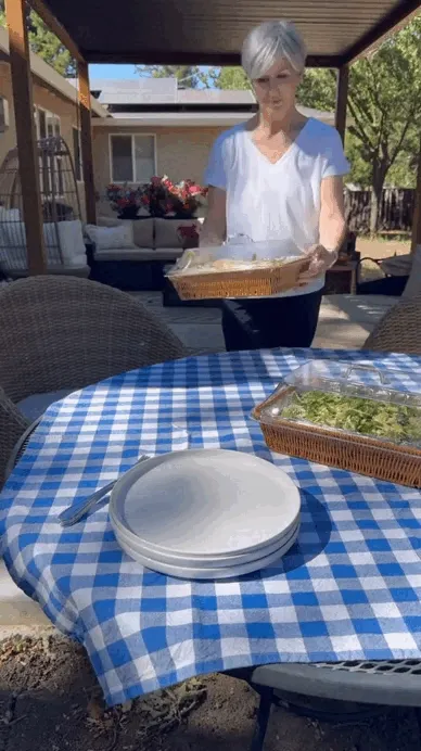 Woven Serving Basket: Display your pastries beautifully while keeping them fresh and protected from outdoor pests. 🥐 demonstration