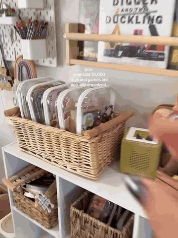 Clear Hard-Shell Zip Organizer Set demonstration