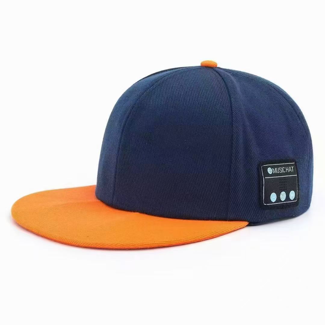 Wireless speaker hat with Bluetooth 5.4 dual speakers, suitable for outdoor sports and playing music.