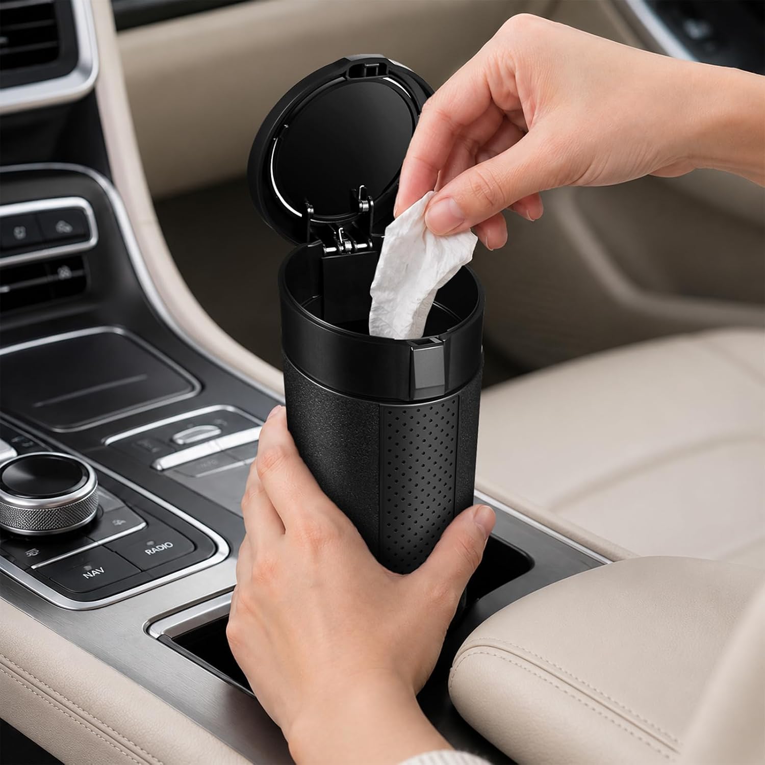 Mini Car Trash Can – A Small Upgrade for a Tidier Ride Subtitle