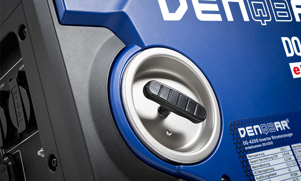 With the DENQBAR DQ-4200 Inverter Generator convenient start-up by pull cord