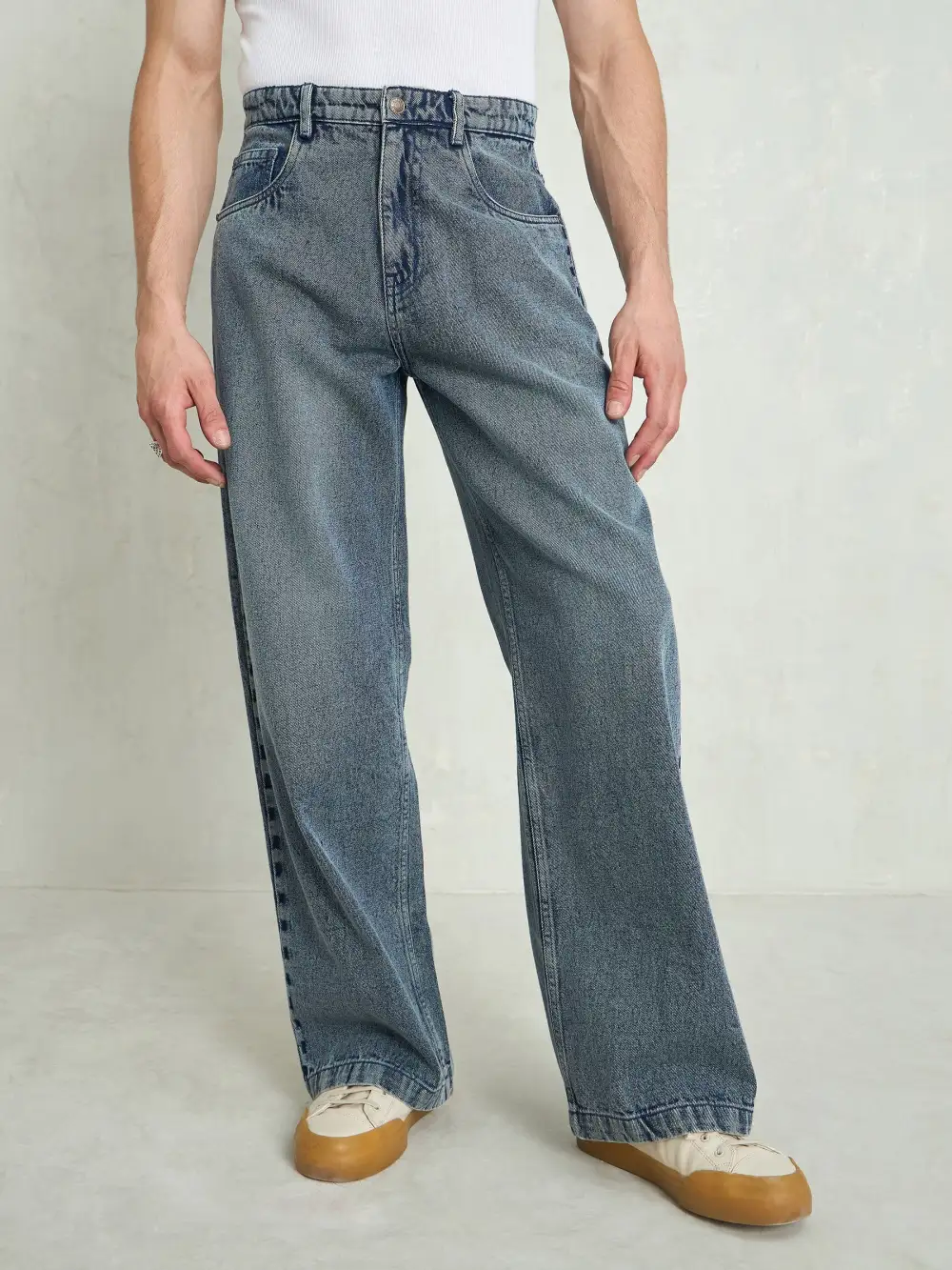 Men Basic Wide Leg Jeans