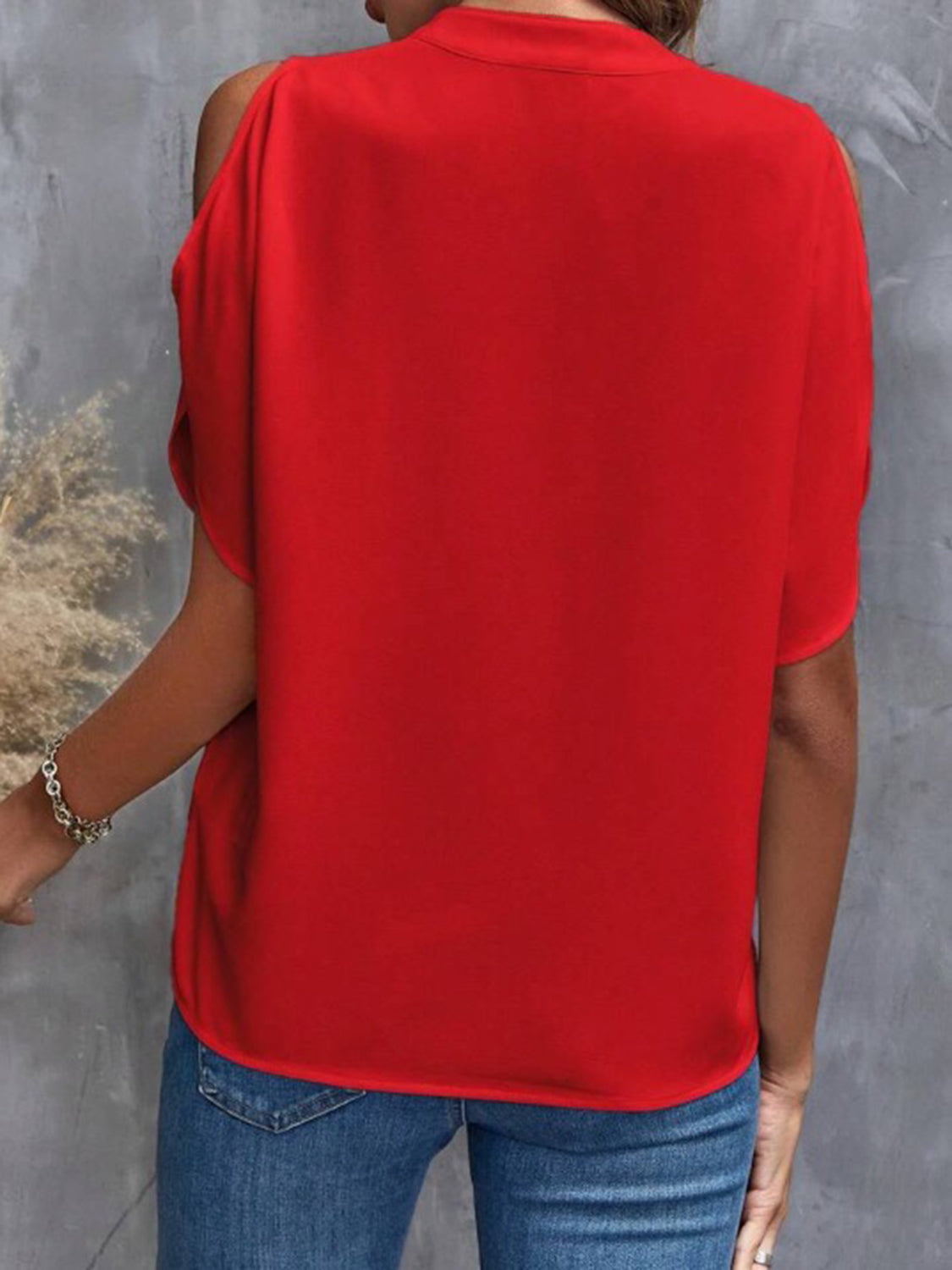 Women's Solid Color Basic Casual Fitted T-Shirt, Short Sleeve Off-Shoulder Top, Commuter Wear, Stylish, Minimalist and Comfortable Ladies' Tee