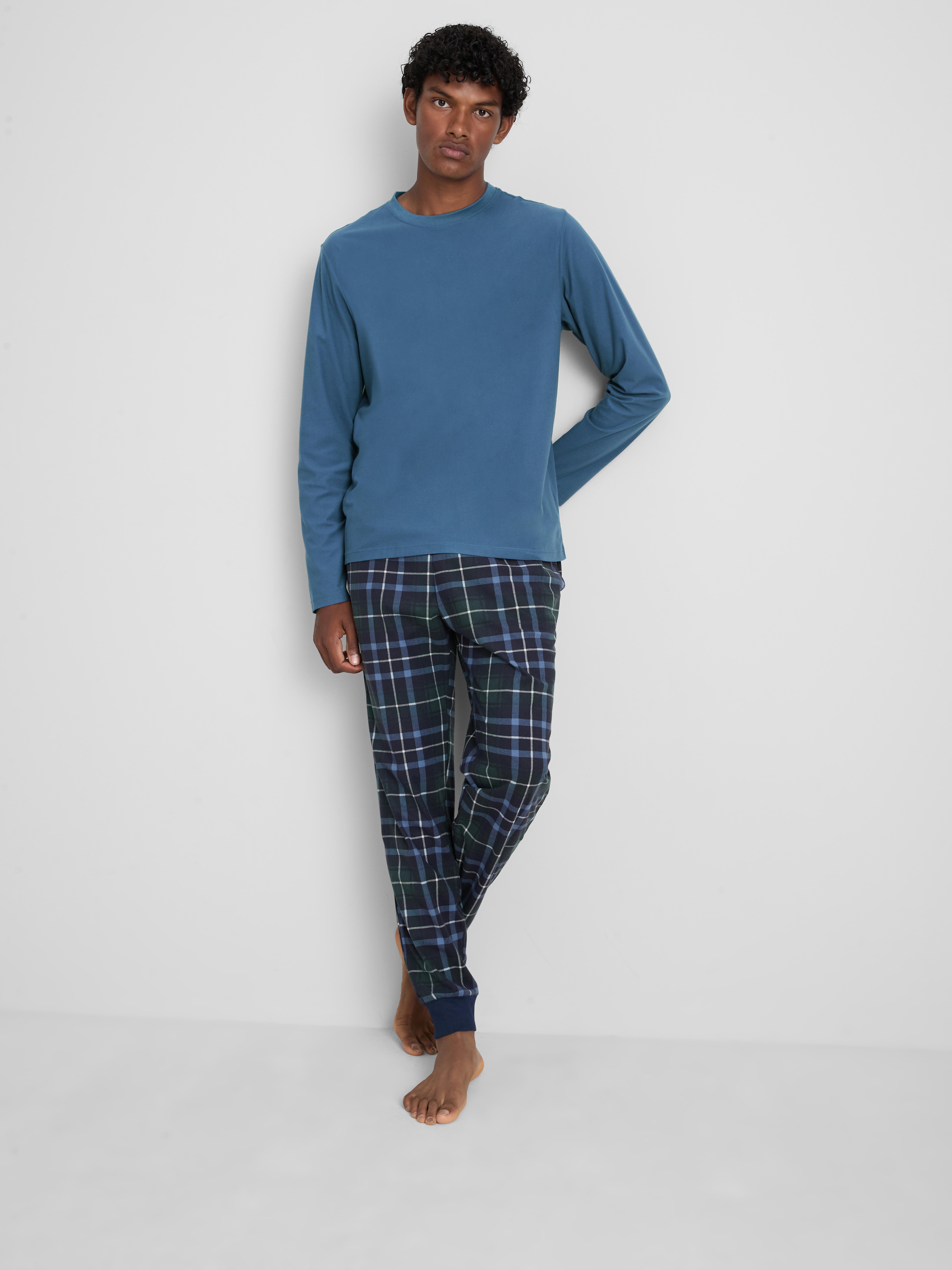Plaid Long-Sleeve Pajamas