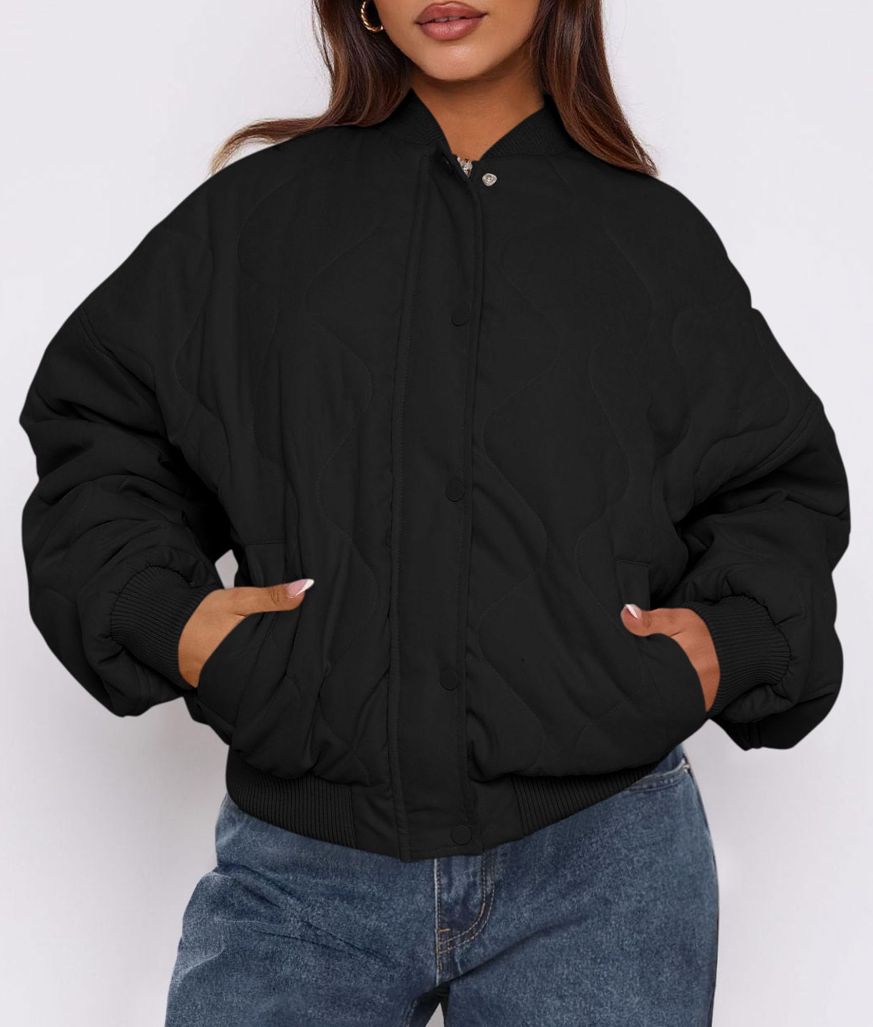 Women's Quilted Bomber Jacket Fall Fashion 2026 Lightweight Cropped Zip up Outerwear Winter Puffer Coats Pockets (Black,Small)