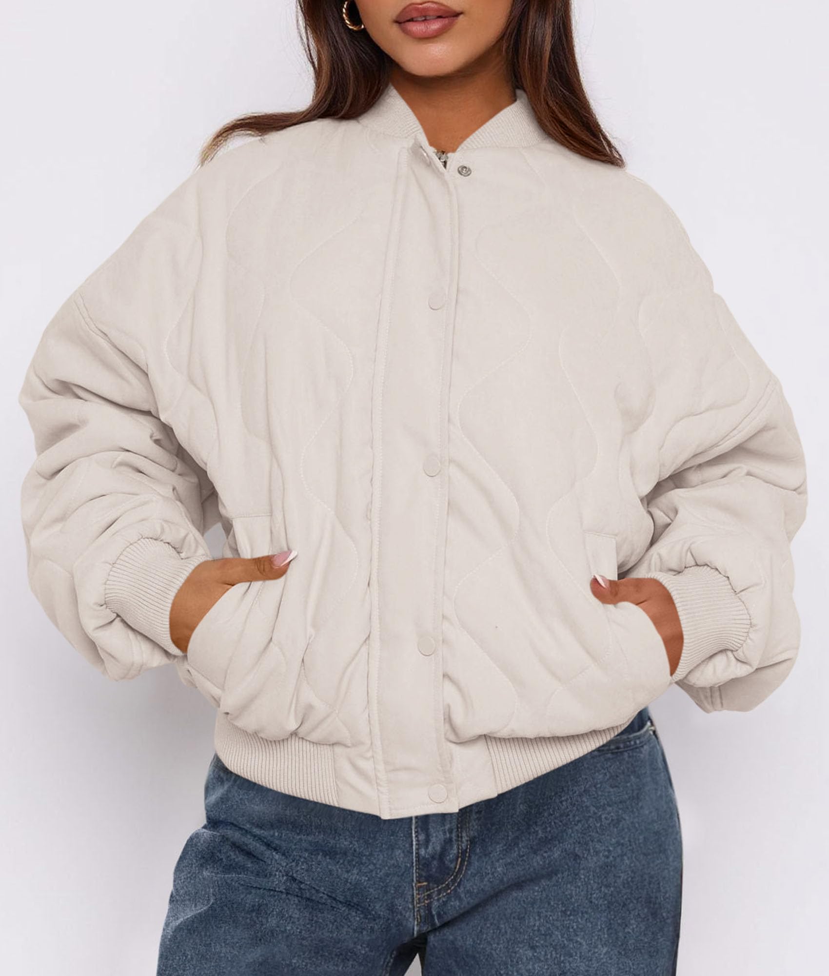 Women's Quilted Bomber Jacket Fall Fashion 2026 Lightweight Cropped Zip up Outerwear Winter Puffer Coats Pockets (Beige,Small)