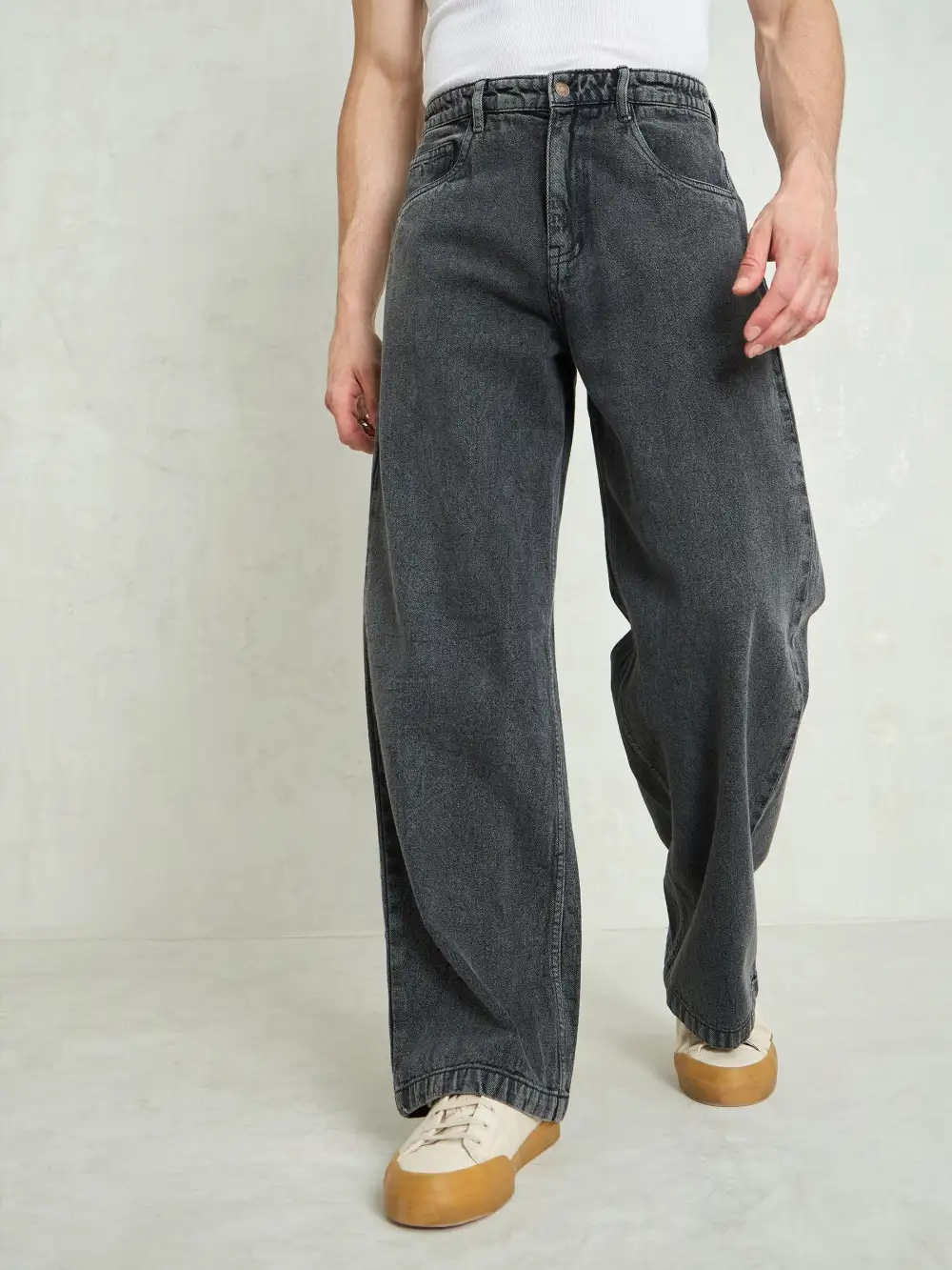 Men Basic Wide Leg Jeans
