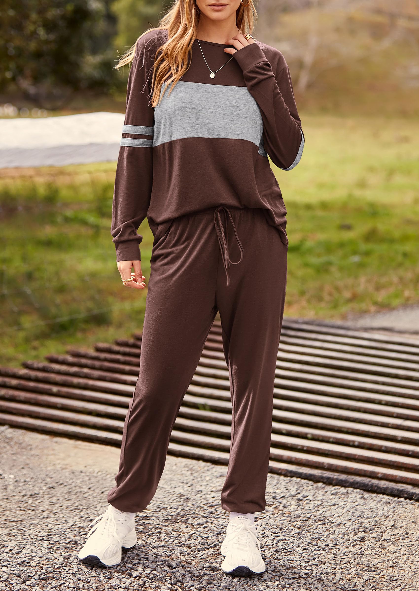 Women Color Block 2 Piece Sets Tracksuit,Brown,S