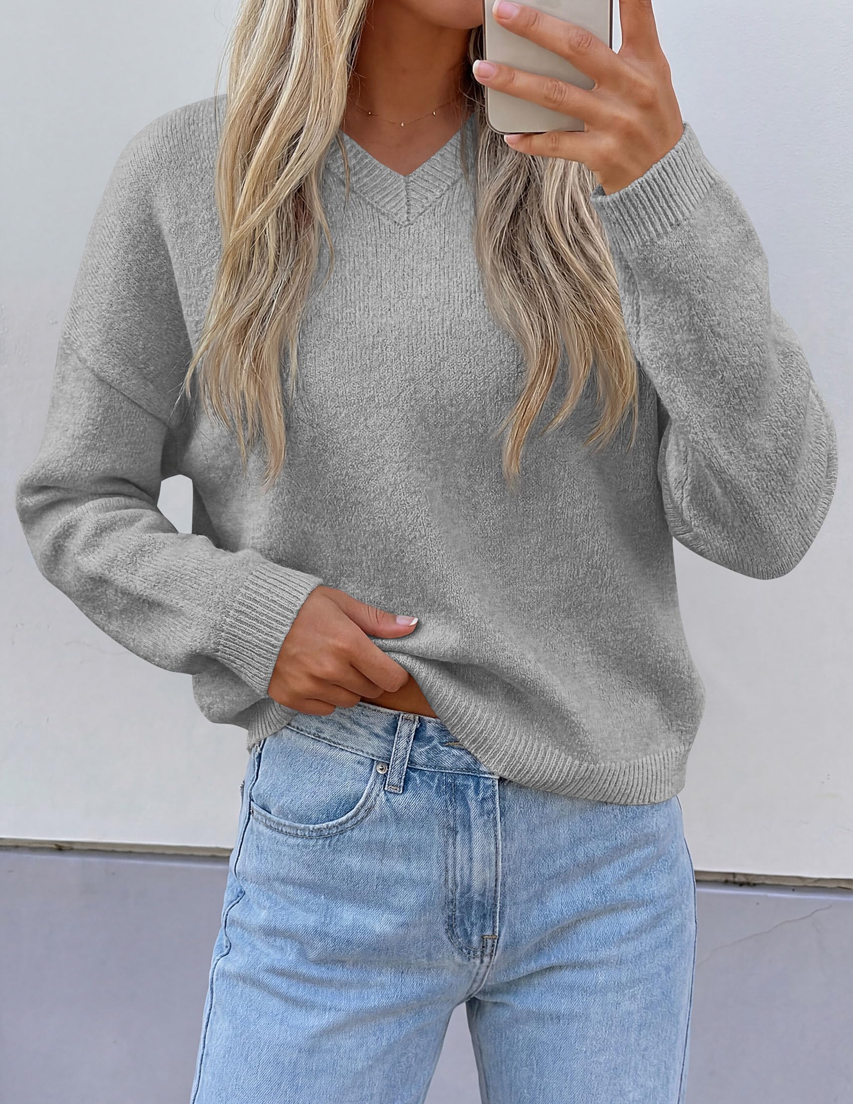Women's Cozy Sweaters Fall Fashion V Neck Tops Light Grey,M