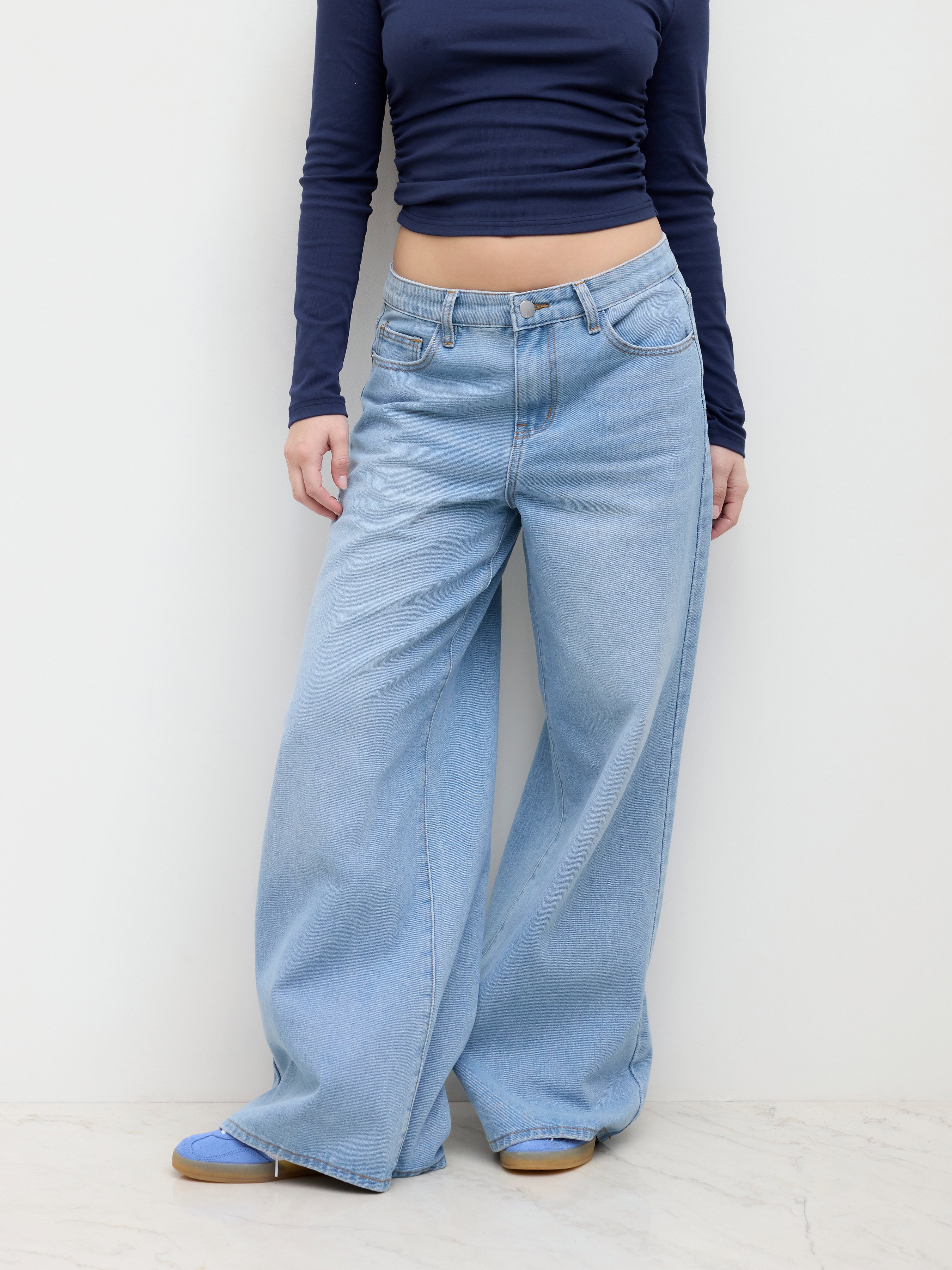 Denim Low-Rise Baggy Trousers - Light Blue