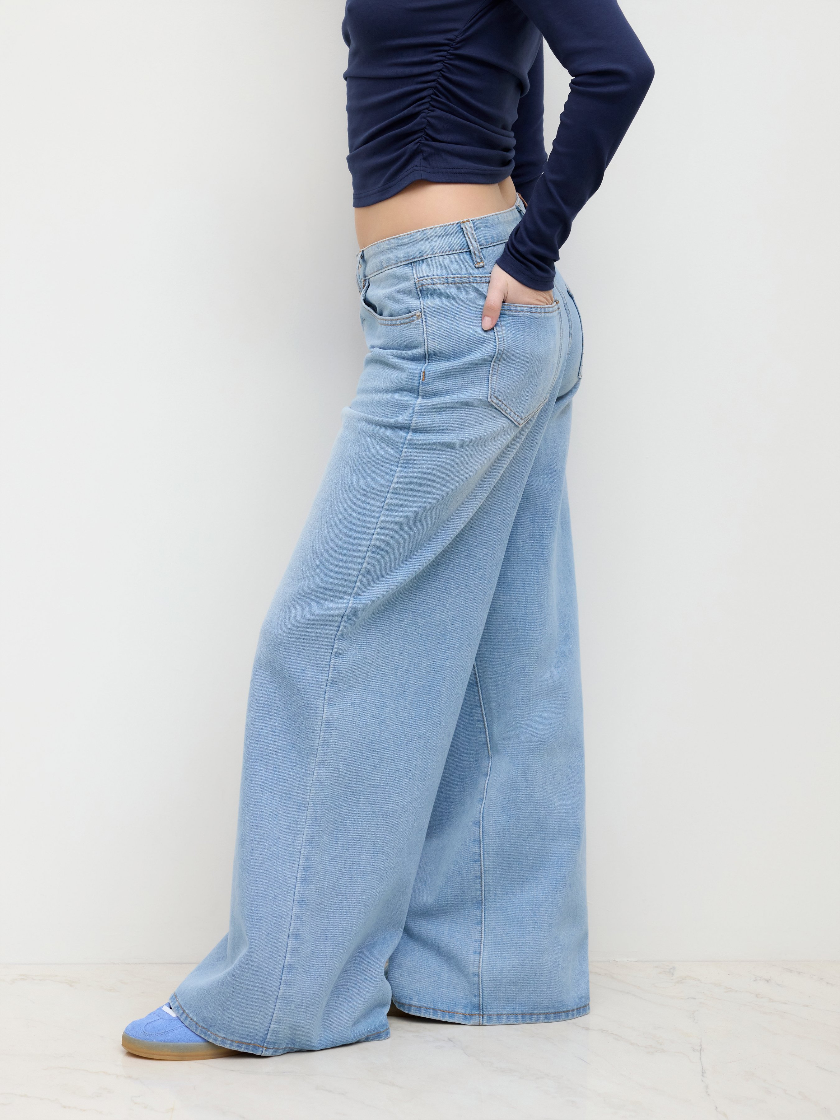 Denim Low-Rise Baggy Trousers - Light Blue