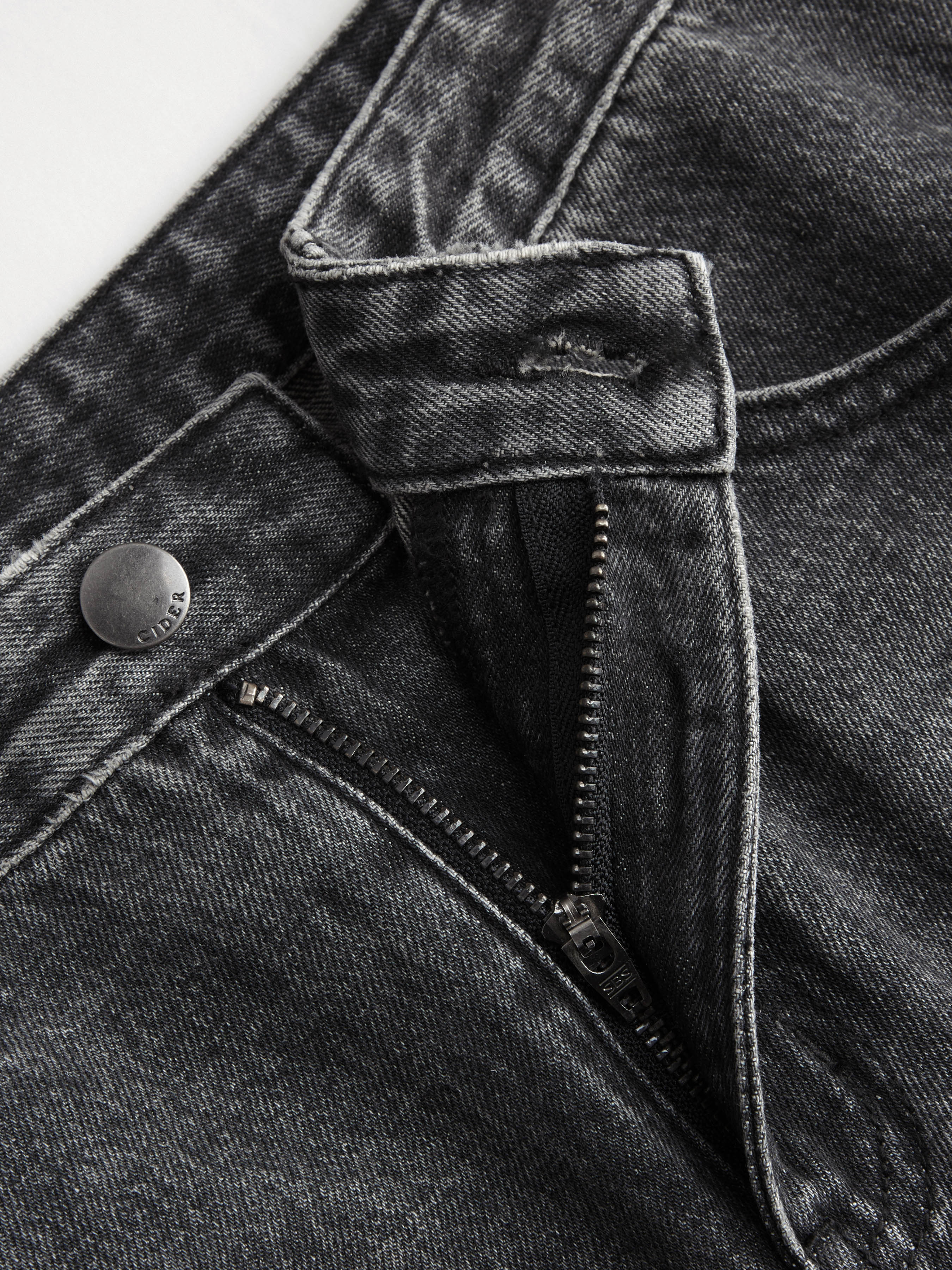 Denim Low-Rise Baggy Trousers - Grey