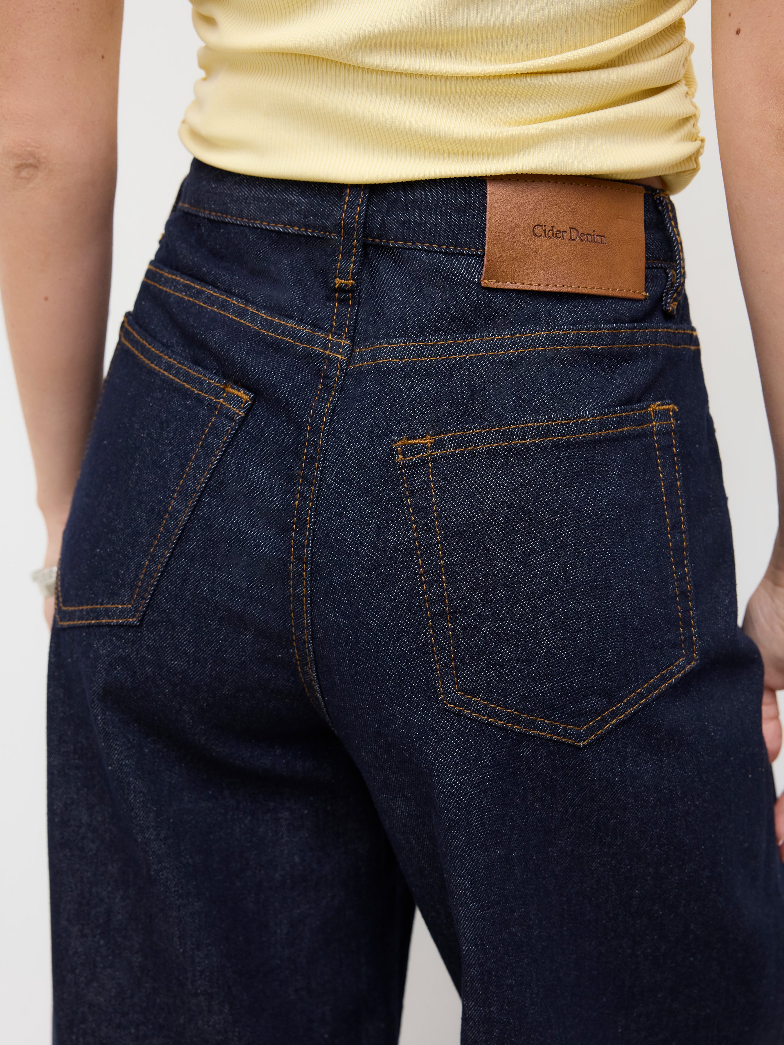 Denim Low-Rise Baggy Trousers - Dark denim
