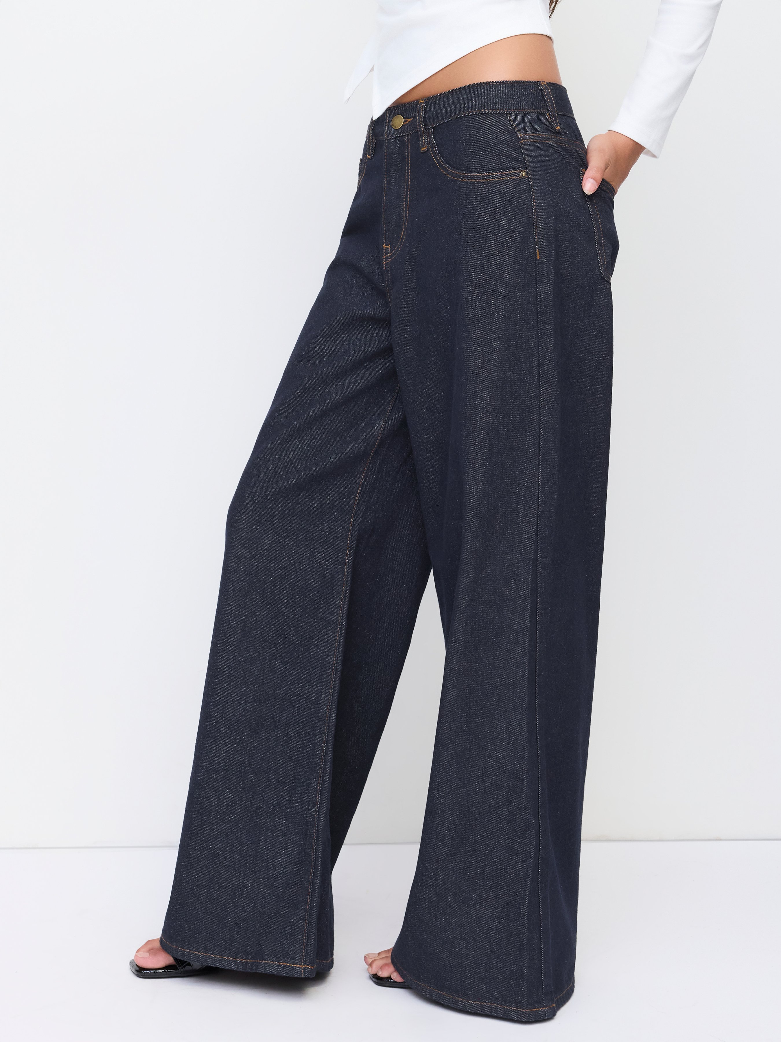 Denim Low-Rise Baggy Trousers - Dark denim