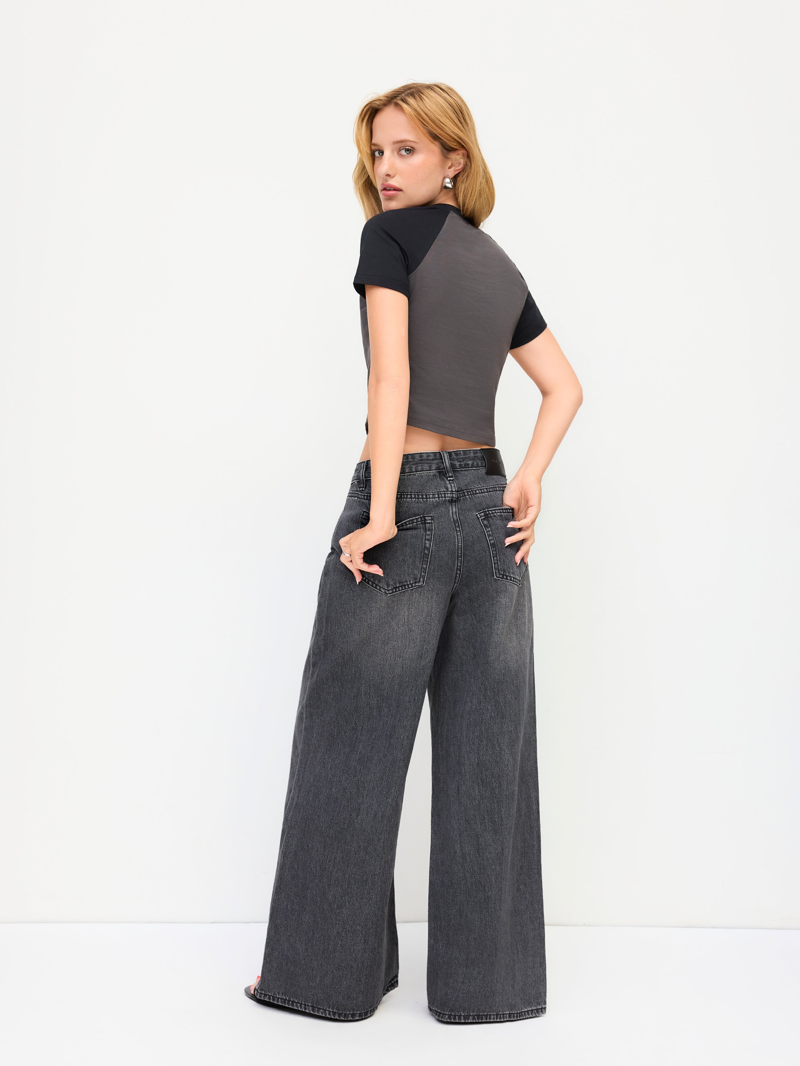 Denim Low-Rise Baggy Trousers - Grey
