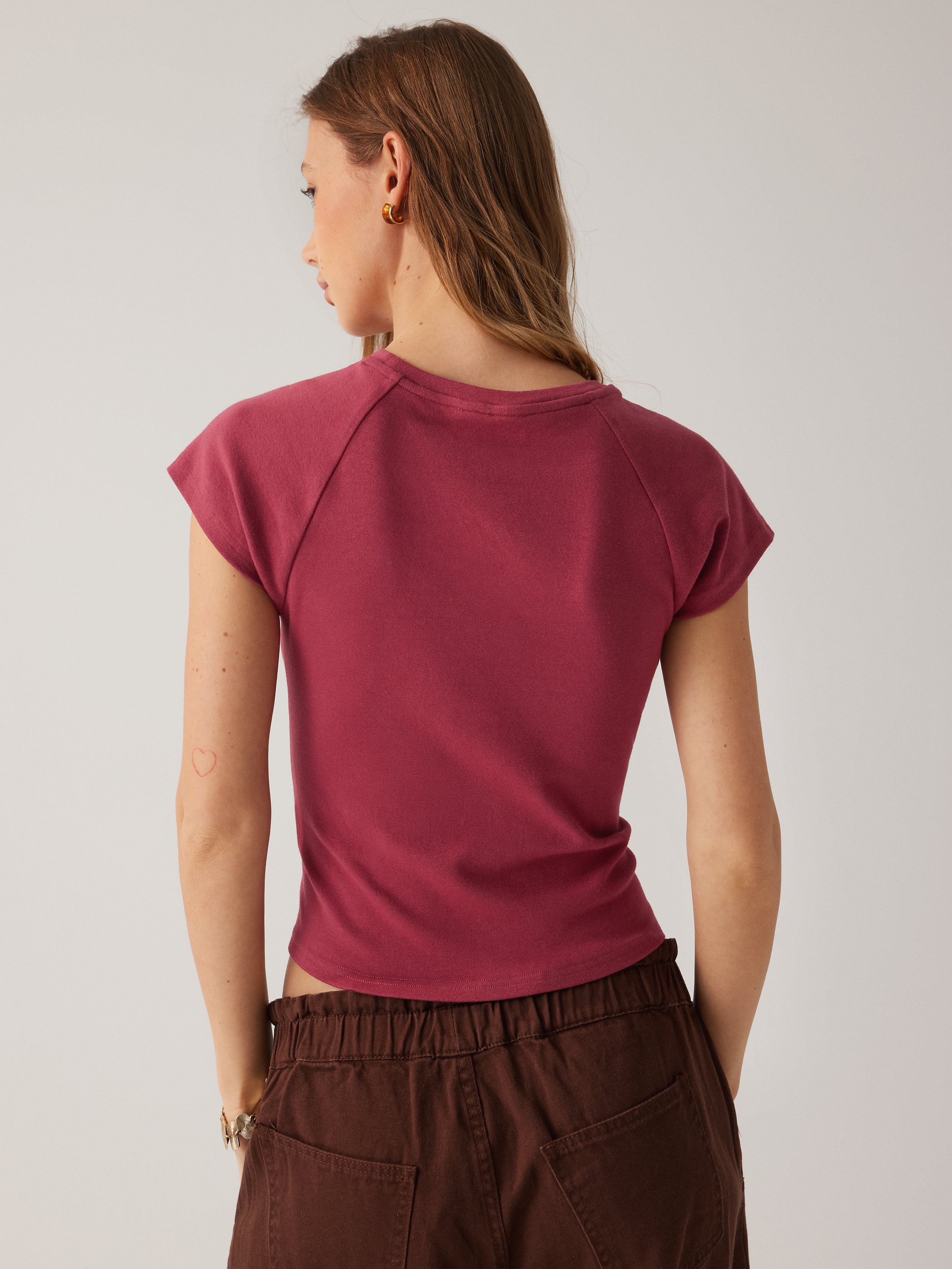 Bird Graphic Cotton Raglan Sleeve Crop Tee - Wine